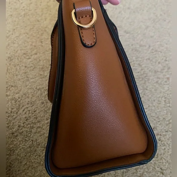 Vegan Tan handbag - Picture 2 of 7